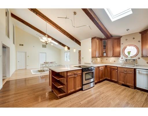 1 Winslow Rd, Needham, MA 02492 photo 8