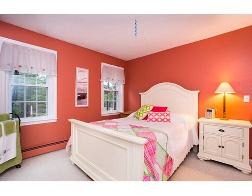 3 Pierce Ln, Upton, MA 01568 photo 12