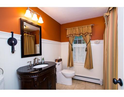 3 Pierce Ln, Upton, MA 01568 photo 10