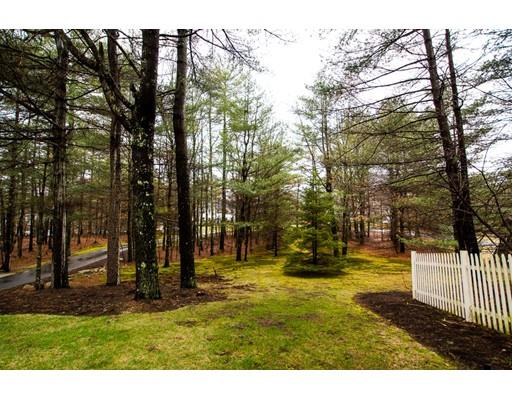 3 Pierce Ln, Upton, MA 01568 photo 3