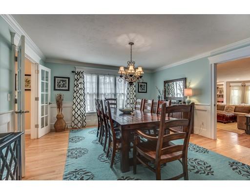 2 Windsor Pl, Mansfield, MA 02048 photo 4