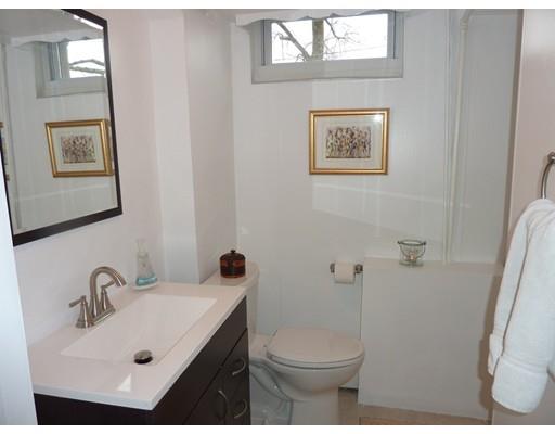 65 Wallis Rd, Chestnut Hill, MA 02467 photo 10