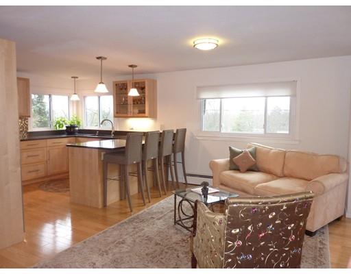 65 Wallis Rd, Chestnut Hill, MA 02467 photo 3