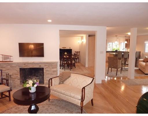 65 Wallis Rd, Chestnut Hill, MA 02467 photo 5