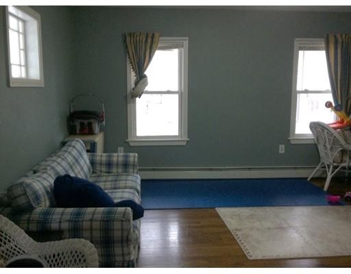 17 Arlington St, Everett, MA 02149 photo 6