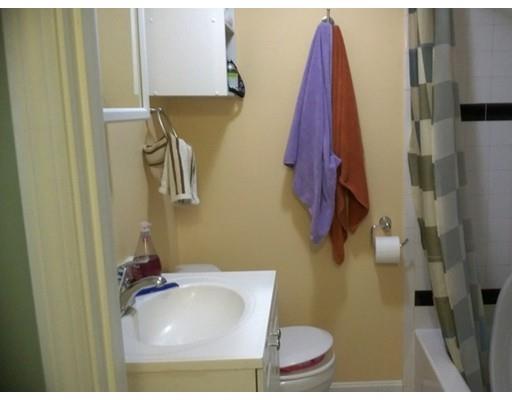 17 Arlington St, Everett, MA 02149 photo 8