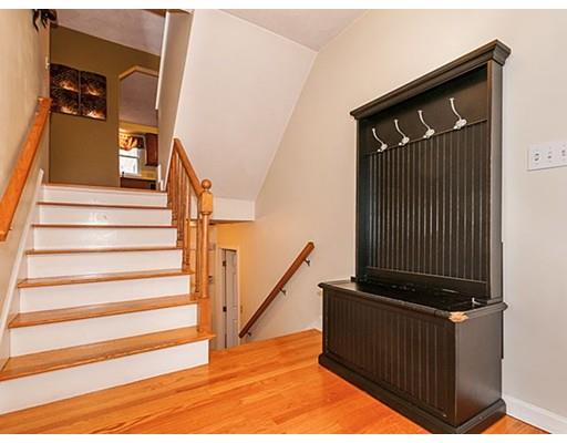 8 Grace Rd, Danvers, MA 01923 photo 3