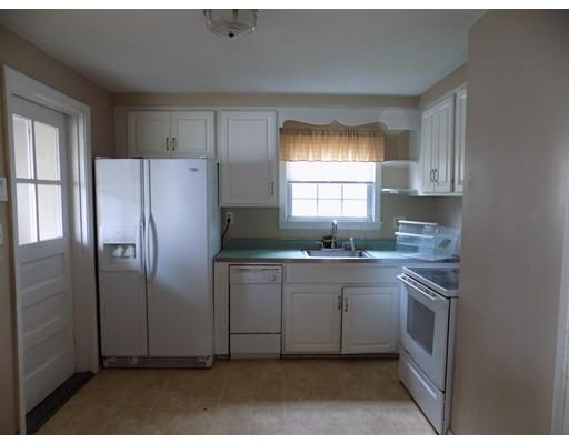 35 Burnside Ter, Springfield, MA 01118 photo 4