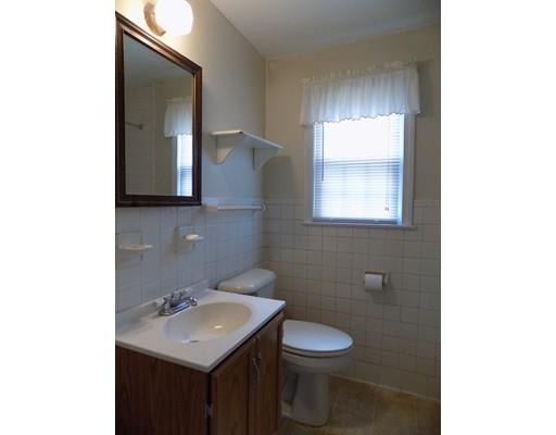 35 Burnside Ter, Springfield, MA 01118 photo 11