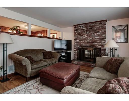 21 Berkeley Rd, Framingham, MA 01701 photo 2