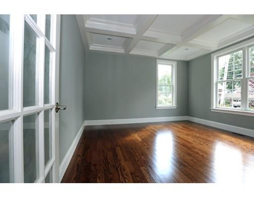 22 Hazel Ln, Needham, MA 02494 photo 2