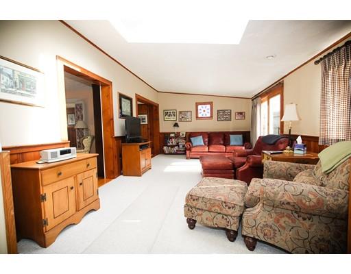 263 Beverly Rd, Worcester, MA 01605 photo 8