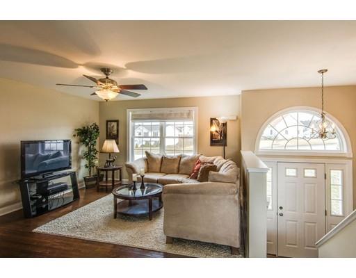 25 Ragina Ave, Webster, MA 01570 photo 2