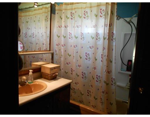 35 Spring St, Orange, MA 01364 photo 5