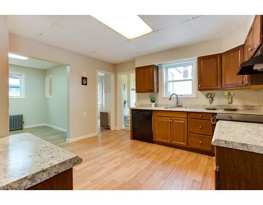 21 Chilmark St, Worcester, MA 01604 photo 8