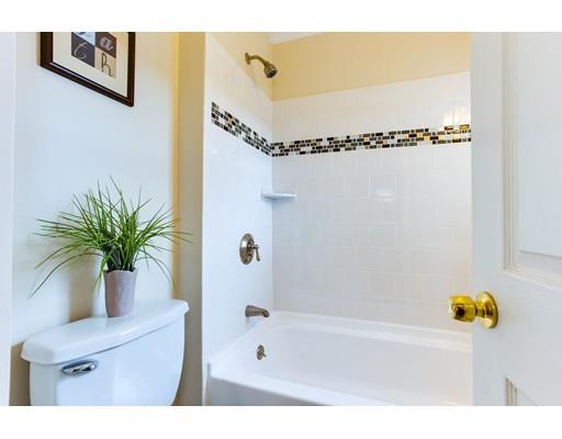21 Chilmark St, Worcester, MA 01604 photo 10
