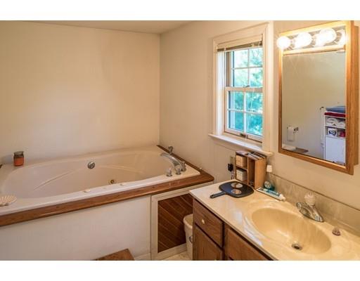 42 Ocean Ave, Marblehead, MA 01945 photo 14