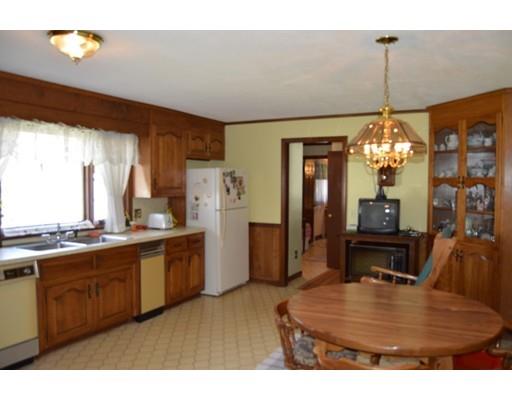 35 Villa Ln, Chicopee, MA 01013 photo 10