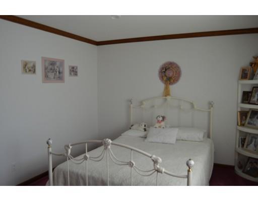 35 Villa Ln, Chicopee, MA 01013 photo 16