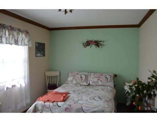 35 Villa Ln, Chicopee, MA 01013 photo 17