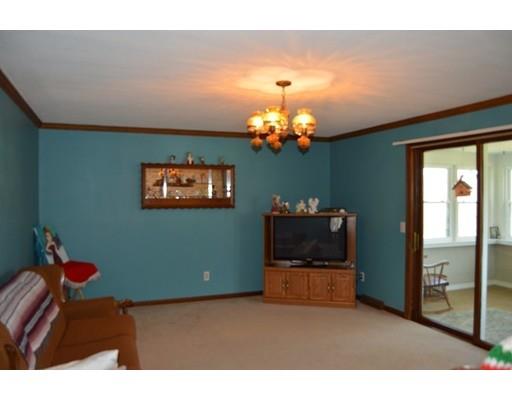 35 Villa Ln, Chicopee, MA 01013 photo 13