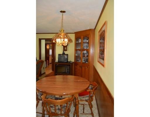 35 Villa Ln, Chicopee, MA 01013 photo 11