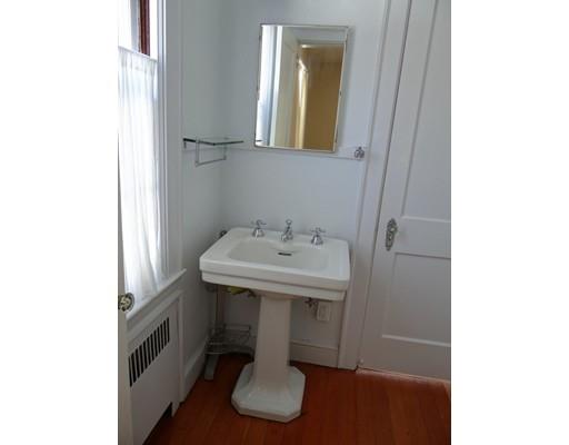 7 Leverett St, Gloucester, MA 01930 photo 12