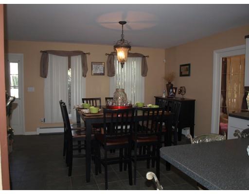 2 Bow Dr, Acushnet, MA 02743 photo 4
