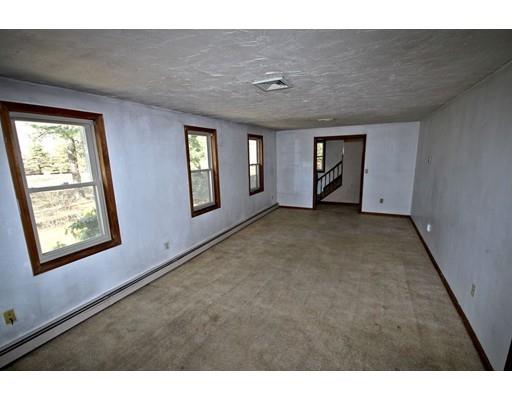 55 Plain St E, Berkley, MA 02779 photo 8