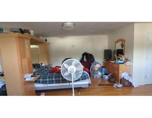 11 Saffron Dr, Worcester, MA 01605 photo 2