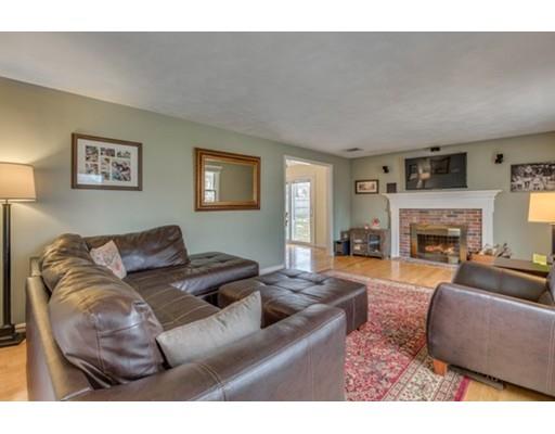5 Bugli Ln, Wakefield, MA 01880 photo 5