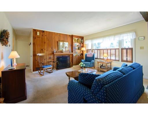 4 Bartlett Rd, Danvers, MA 01923 photo 2