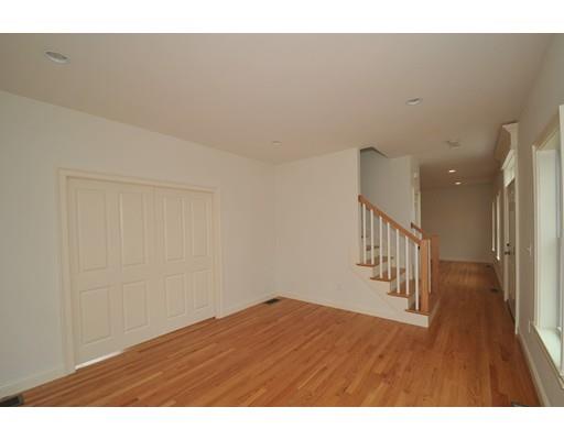 20 Spring Valley Rd, Natick, MA 01760 photo 10