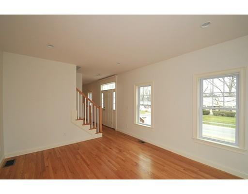 20 Spring Valley Rd, Natick, MA 01760 photo 9