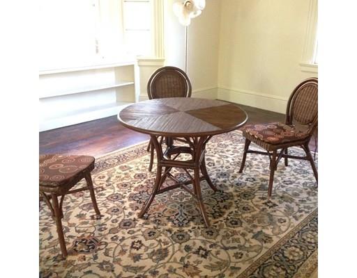 51 Avon Pl, Springfield, MA 01105 photo 9