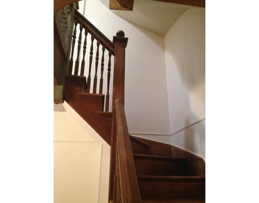 51 Avon Pl, Springfield, MA 01105 photo 5