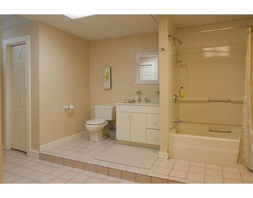 39 Gerald Rd, Marblehead, MA 01945 photo 23