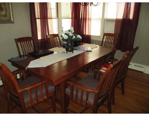 33 Manning St, Chicopee, MA 01020 photo 3