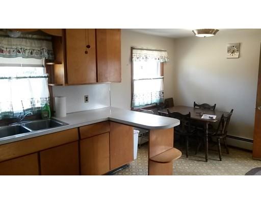 65 Timber Ln, Springfield, MA 01119 photo 7