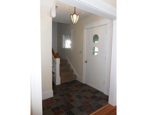 93 Beaconsfield Rd, Worcester, MA 01602 photo 2