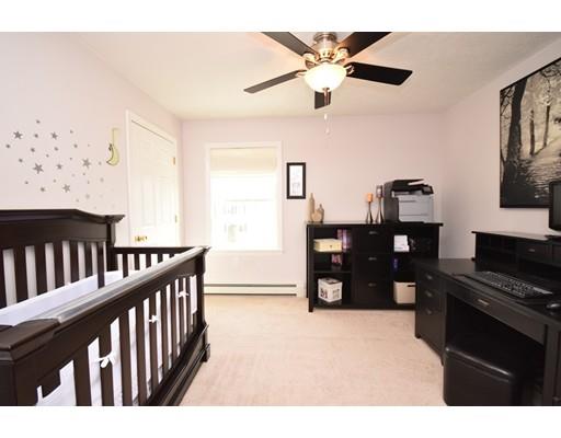 142 Benz St, Springfield, MA 01118 photo 26