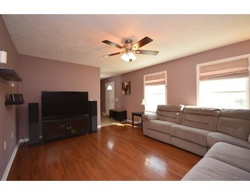 142 Benz St, Springfield, MA 01118 photo 19