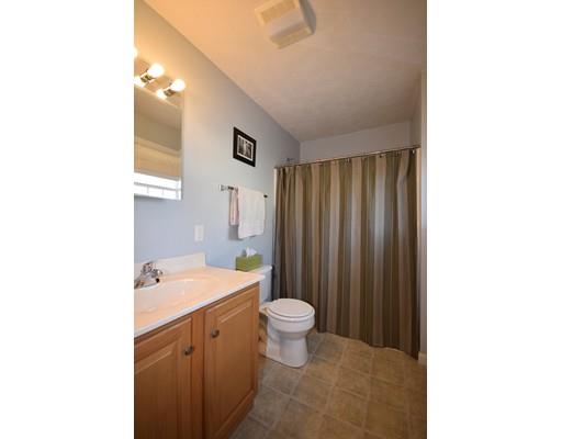 142 Benz St, Springfield, MA 01118 photo 27