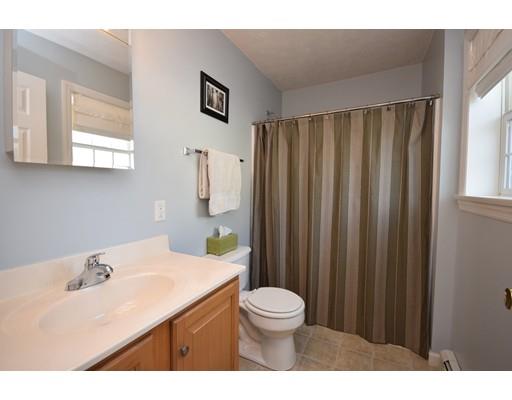 142 Benz St, Springfield, MA 01118 photo 11