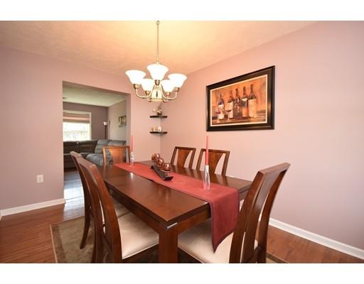 142 Benz St, Springfield, MA 01118 photo 18