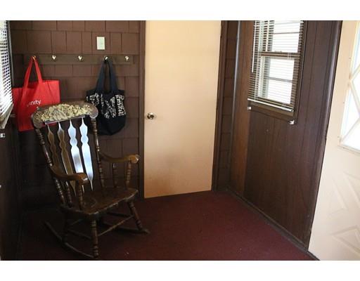 5 Butternut Cir, Springfield, MA 01128 photo 18