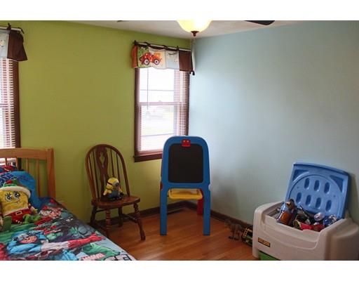 5 Butternut Cir, Springfield, MA 01128 photo 14