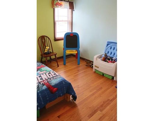5 Butternut Cir, Springfield, MA 01128 photo 13