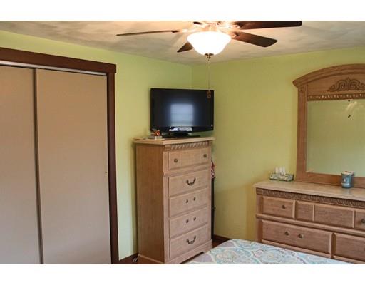 5 Butternut Cir, Springfield, MA 01128 photo 12