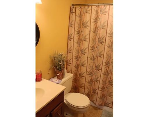 5 Butternut Cir, Springfield, MA 01128 photo 17